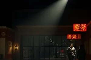 《深蓝信号》封面，夜间海面上的无线电天线